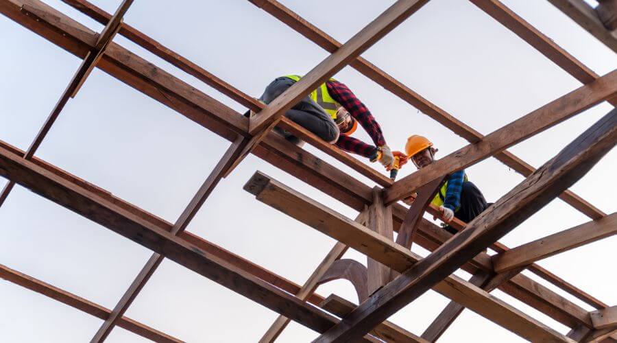 Professional residential roofers in Savannah, OH